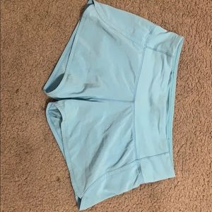 Lululemon Hot shorts II. in a beautiful blue color